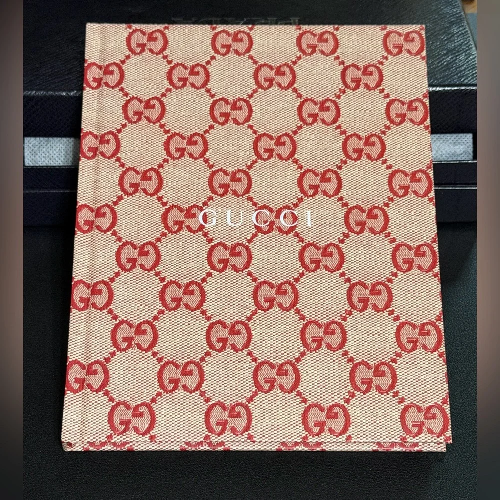 GUCCI BAILA LIMITED EDITION “MY SCRAPBOOK” NOTEBOOK - Picture 1 of 16